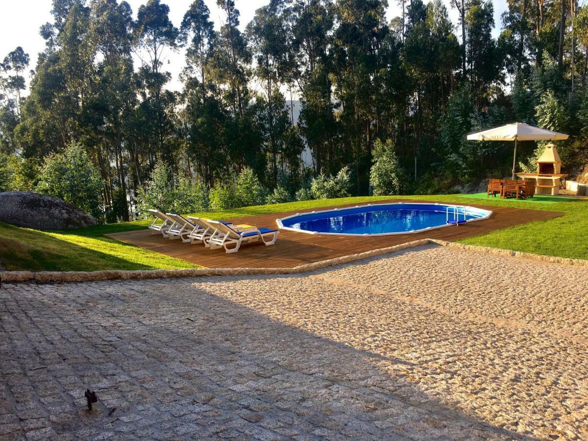 The Green Roof House Вієйра-ду-Міню Екстер'єр фото